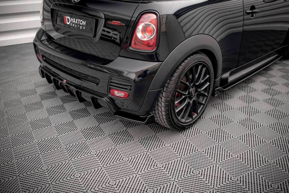 Heck Ansatz Flaps Diffusor V.3 passend für Mini Cooper John Cooper Works R56 schwarz Hochglanz – Ansicht 3
