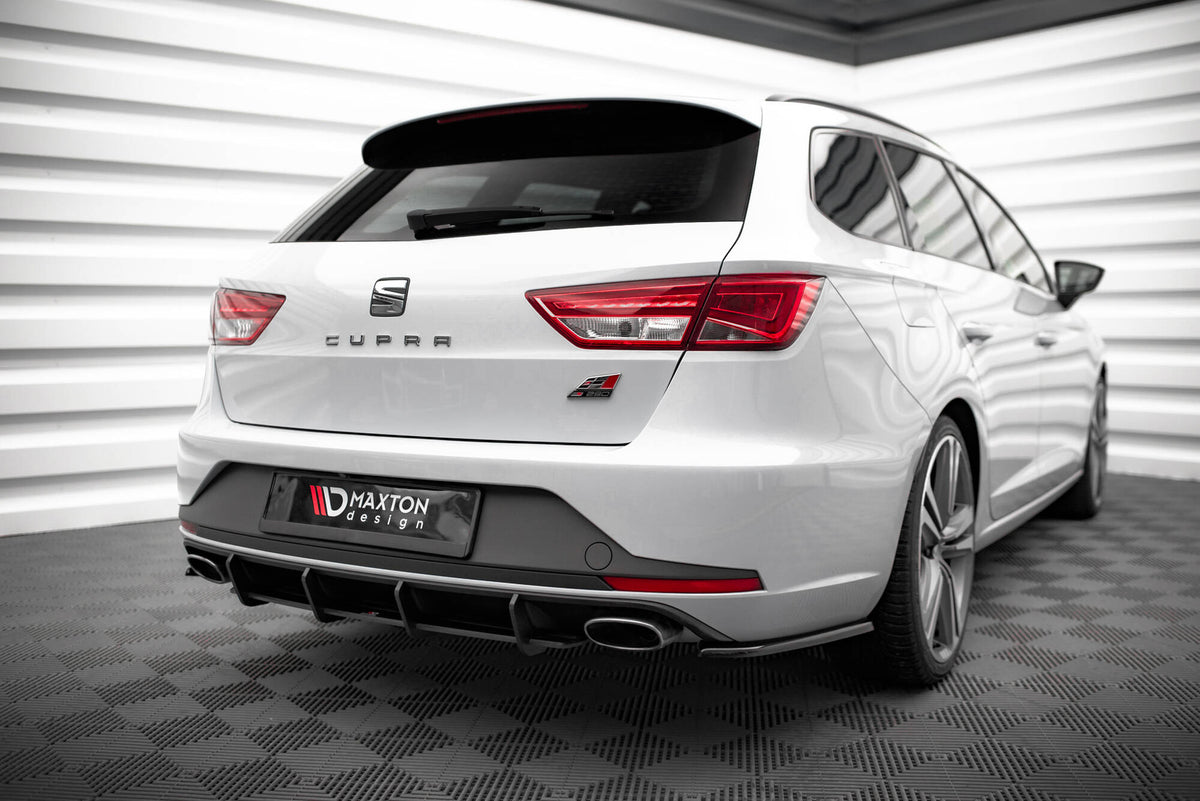 Heck Ansatz Flaps Diffusor V.1 passend für Seat Leon Cupra Sportstourer Mk3 schwarz Hochglanz – Ansicht 3