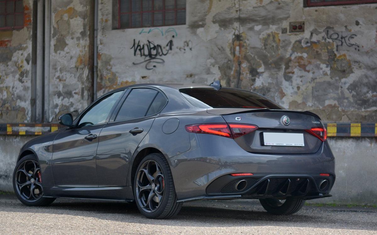 Heck Ansatz Flaps Diffusor passend für ALFA ROMEO GIULIA VELOCE  schwarz Hochglanz – Ansicht 4