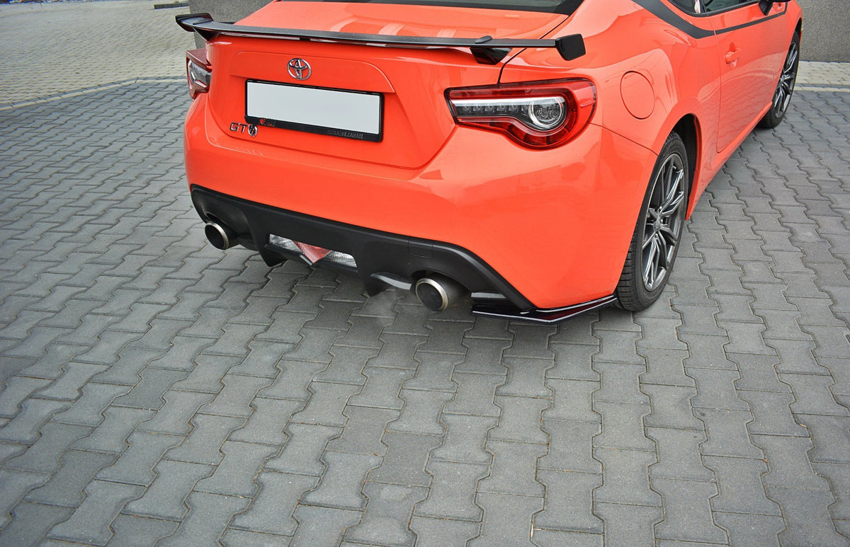 Heck Ansatz Flaps Diffusor V.1 passend für Toyota GT86 Facelift  schwarz Hochglanz – Ansicht 4