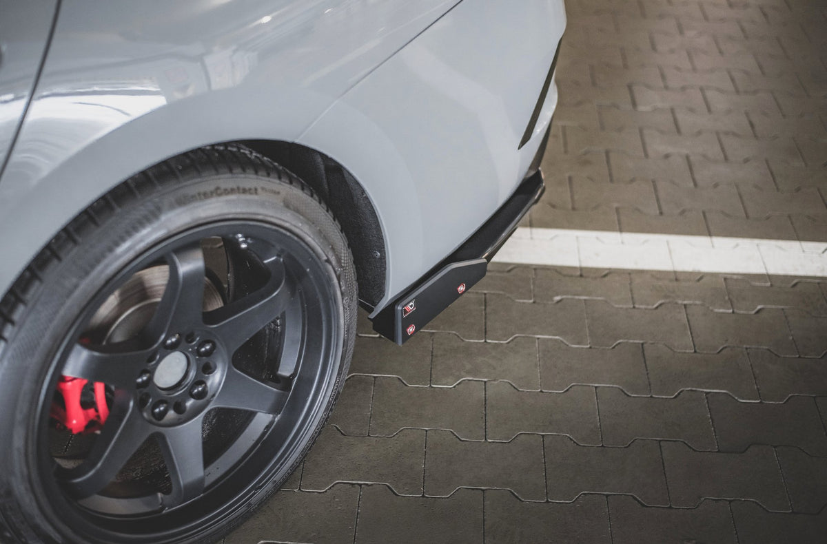 Heck Ansatz Flaps Diffusor V.2 + Flaps passend für Skoda Octavia RS Combi / Liftback Mk4 / Mk4 Facelift – Ansicht 1