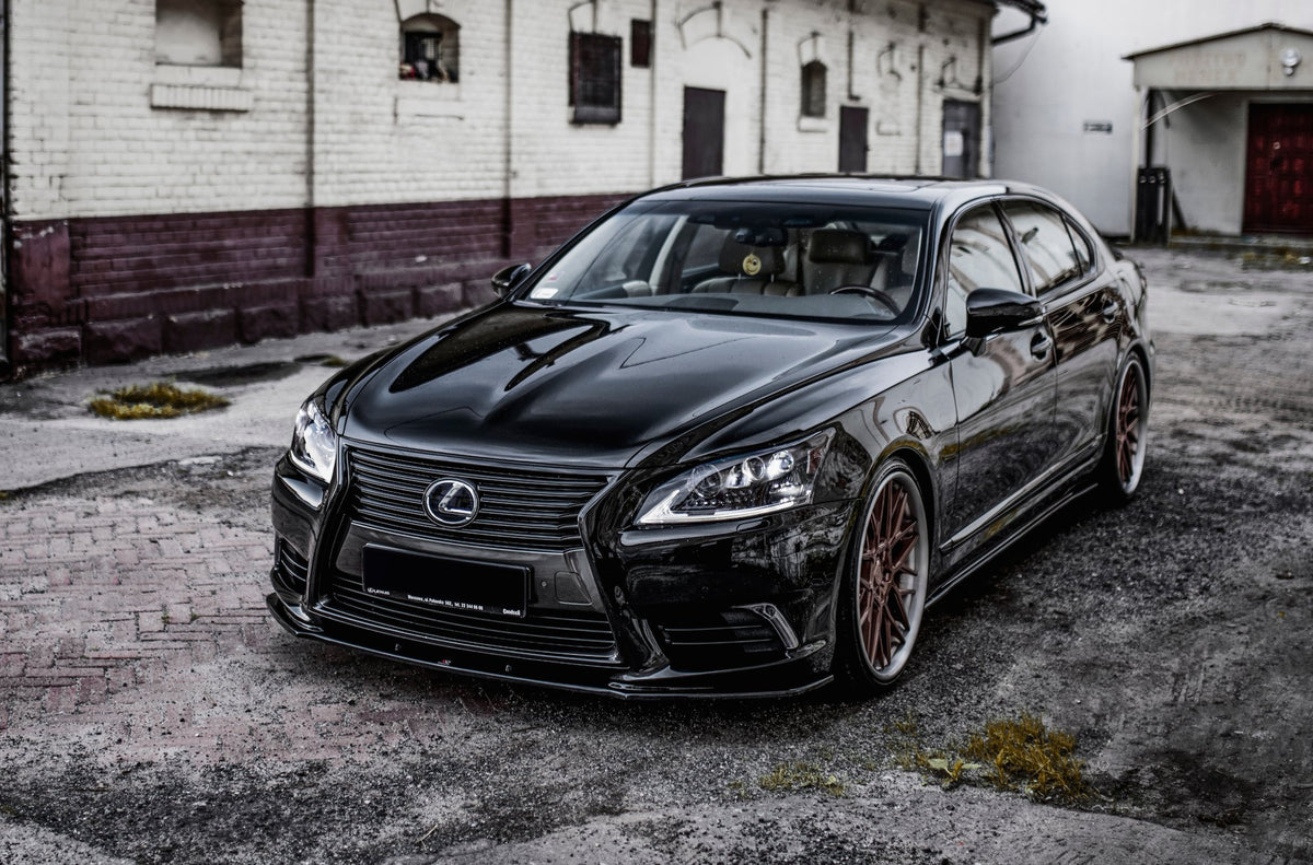 Street+ Spoilerlippe Front Ansatz passend für Lexus LS Mk4 Facelift schwarz Hochglanz – Ansicht 5