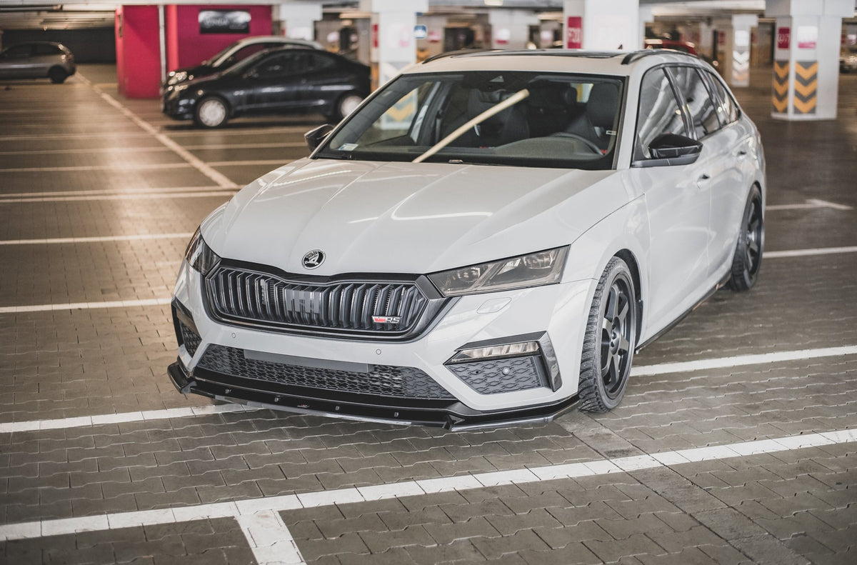 Street+ Spoilerlippe Front Ansatz V.1 passend für Skoda Octavia RS Mk4 schwarz Hochglanz – Ansicht 5