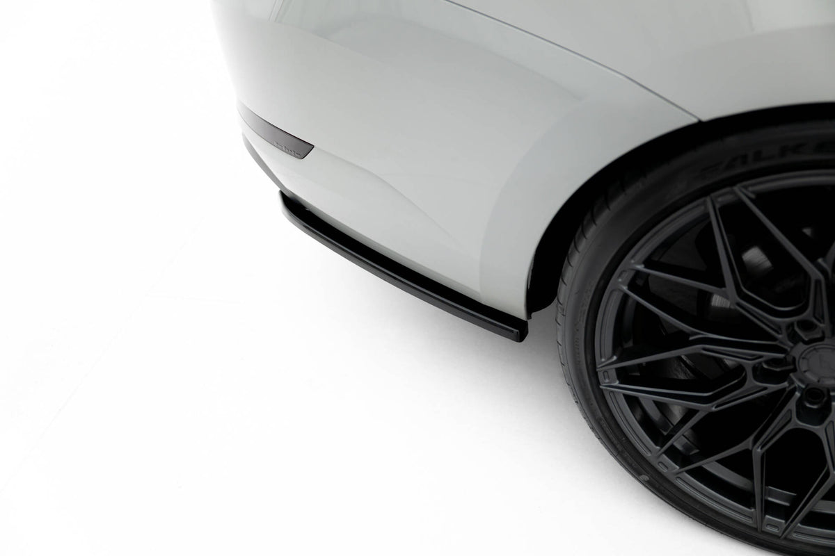 Heck Ansatz Flaps Diffusor V.2 passend für Skoda Superb Liftback / Combi Mk3 schwarz Hochglanz – Ansicht 4