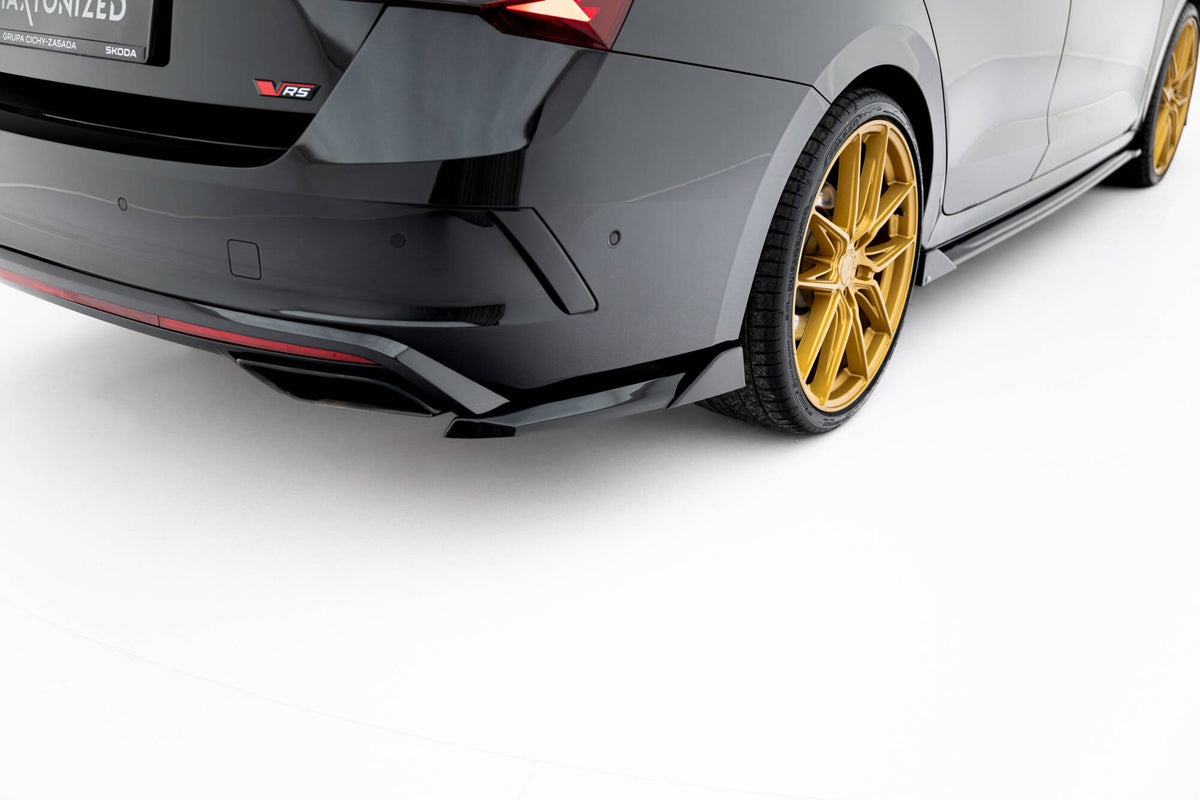 Heck Ansatz Flaps Diffusor V.6 passend für Skoda Octavia RS Liftback / Combi Mk4 / Mk4 Facelift schwarz Hochglanz – Ansicht 3