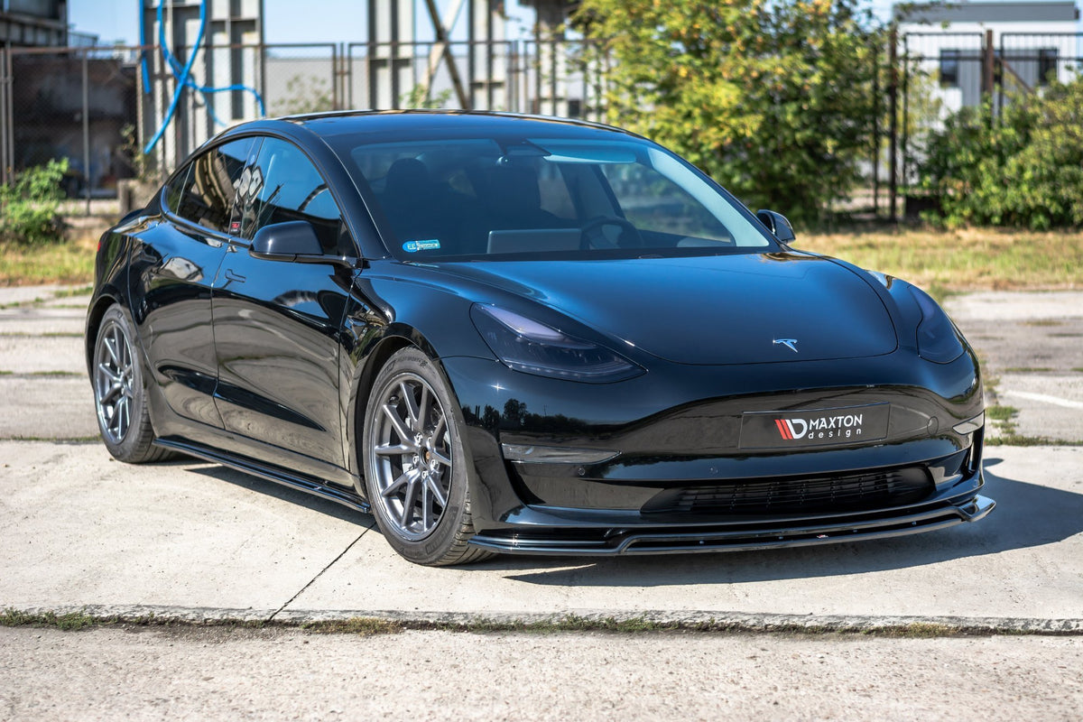 Street+ Spoilerlippe Front Ansatz V.2 passend für Tesla Model 3 schwarz Hochglanz – Ansicht 1