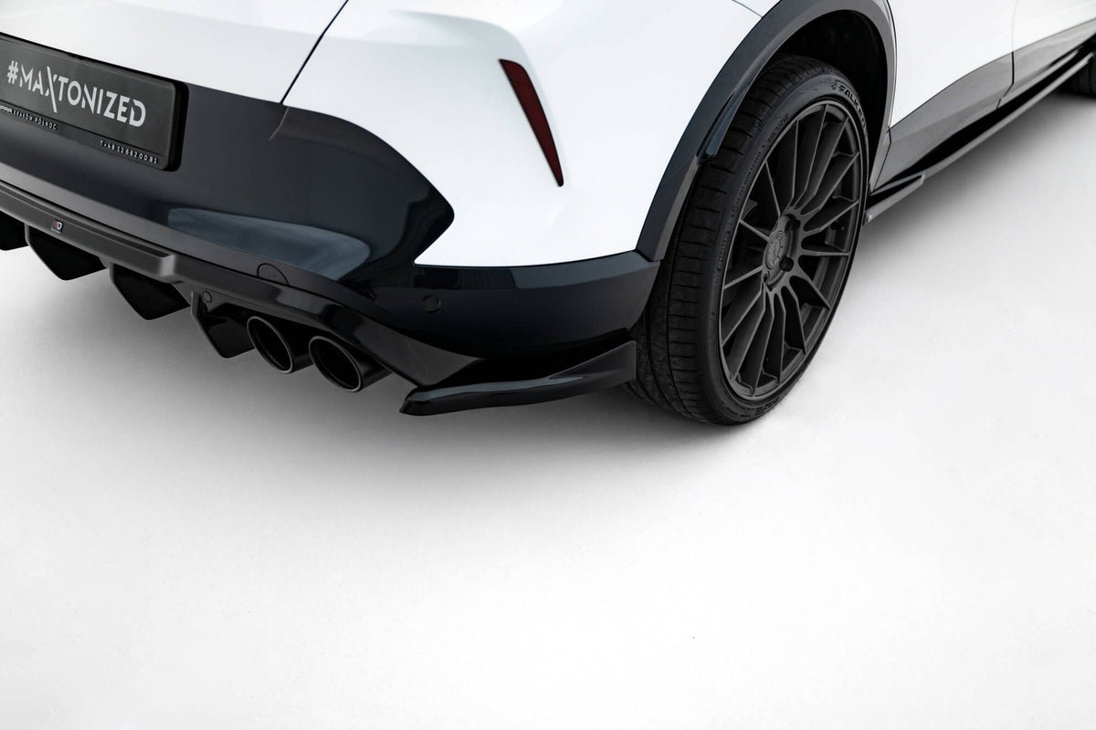 Heck Ansatz Flaps Diffusor V.4 passend für Cupra Formentor Mk1 Facelift schwarz Hochglanz – Ansicht 1