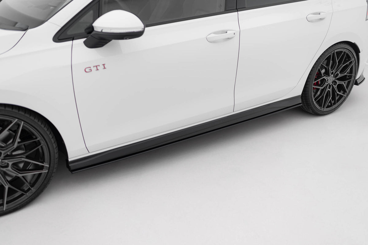 Street Pro Street+ Seitenschweller Leisten V.2 passend für VW Golf GTI / GTE / GTI Clubsport / R-Line Mk8 – Ansicht 3