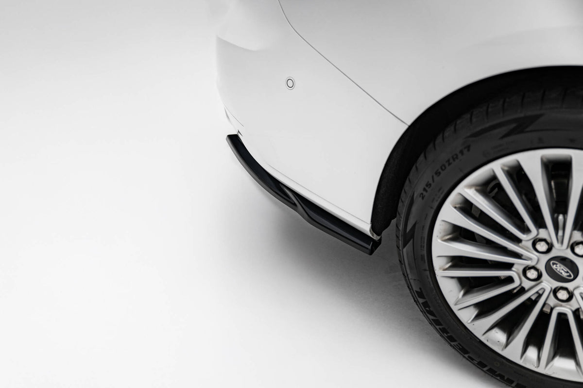 Heck Ansatz Flaps Diffusor passend für Ford Focus Vignale Kombi Mk4 schwarz Hochglanz – Ansicht 1