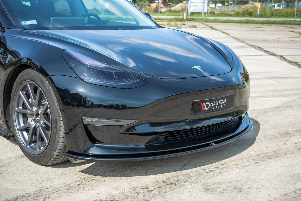 Street+ Spoilerlippe Front Ansatz passend für Tesla Model 3 schwarz Hochglanz – Ansicht 1