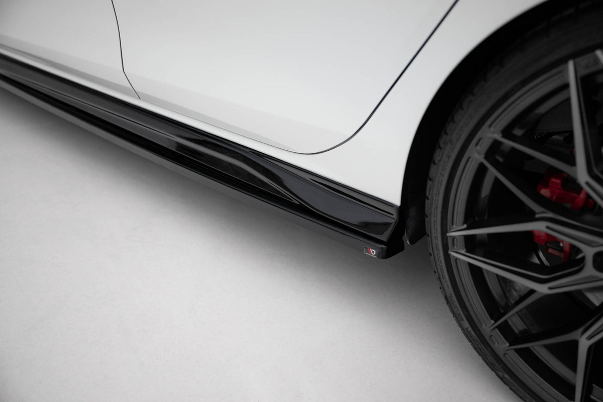 Street+ Seitenschweller Leisten passend für VW Golf GTI / GTE / GTI Clubsport / GTD / R-Line Mk8 schwarz Hochglanz – Ansicht 4