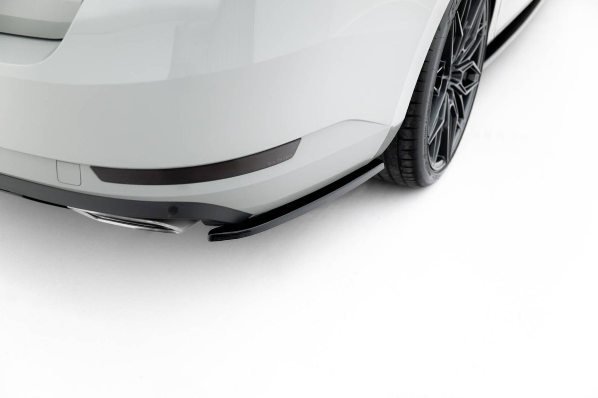Heck Ansatz Flaps Diffusor V.2 passend für Skoda Superb Liftback / Combi Mk3 schwarz Hochglanz – Ansicht 3
