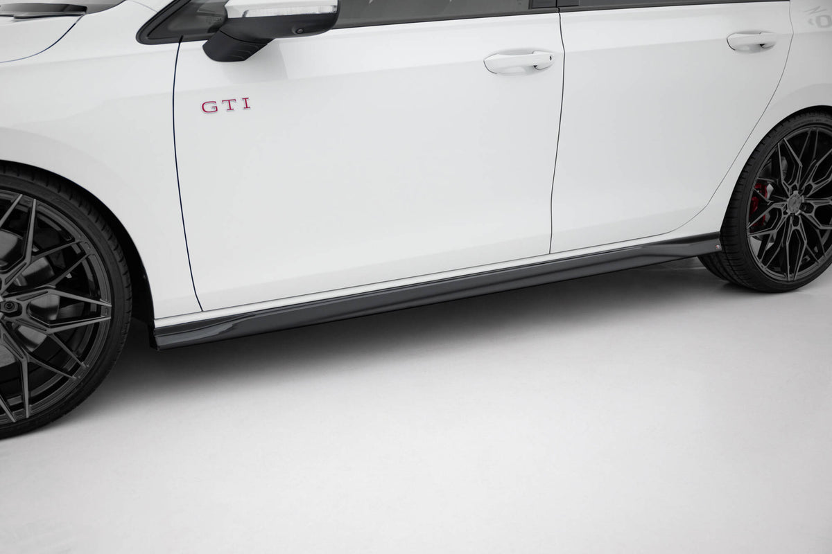 Street+ Seitenschweller Leisten passend für V.3 passend für VW Golf GTI / GTE / GTI Clubsport / GTD / R-Line Mk8 schwarz Hochglanz – Ansicht 4