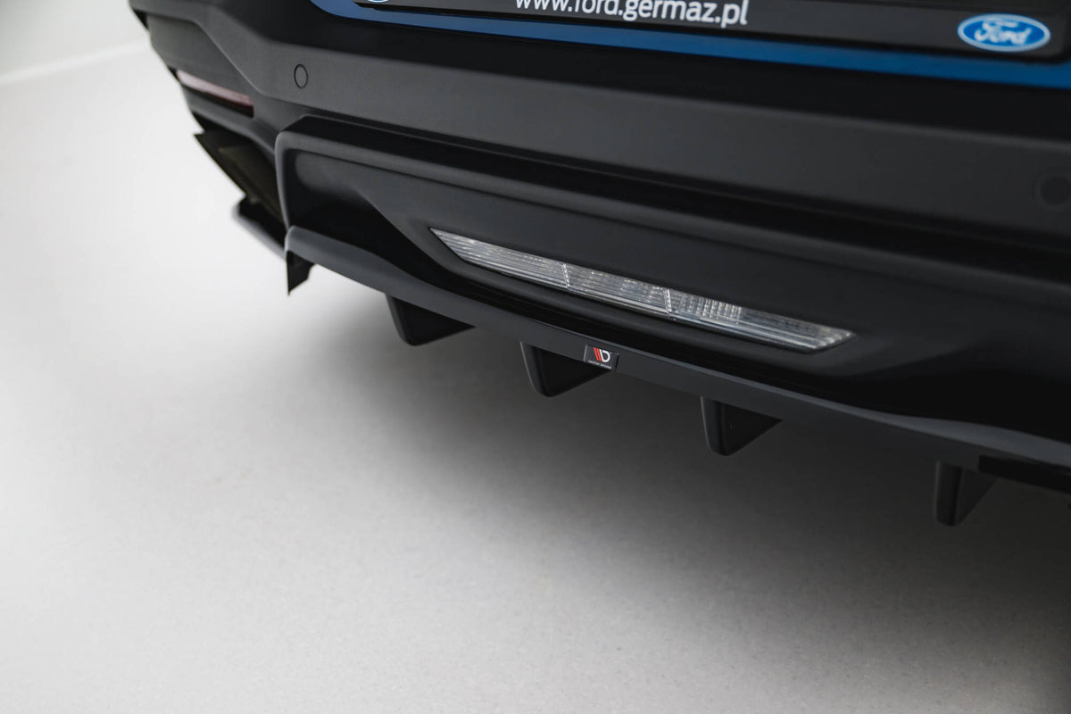 Street+ Mittlerer Diffusor RACE passend für Ford Mustang GT Mk7 schwarz Hochglanz – Ansicht 1