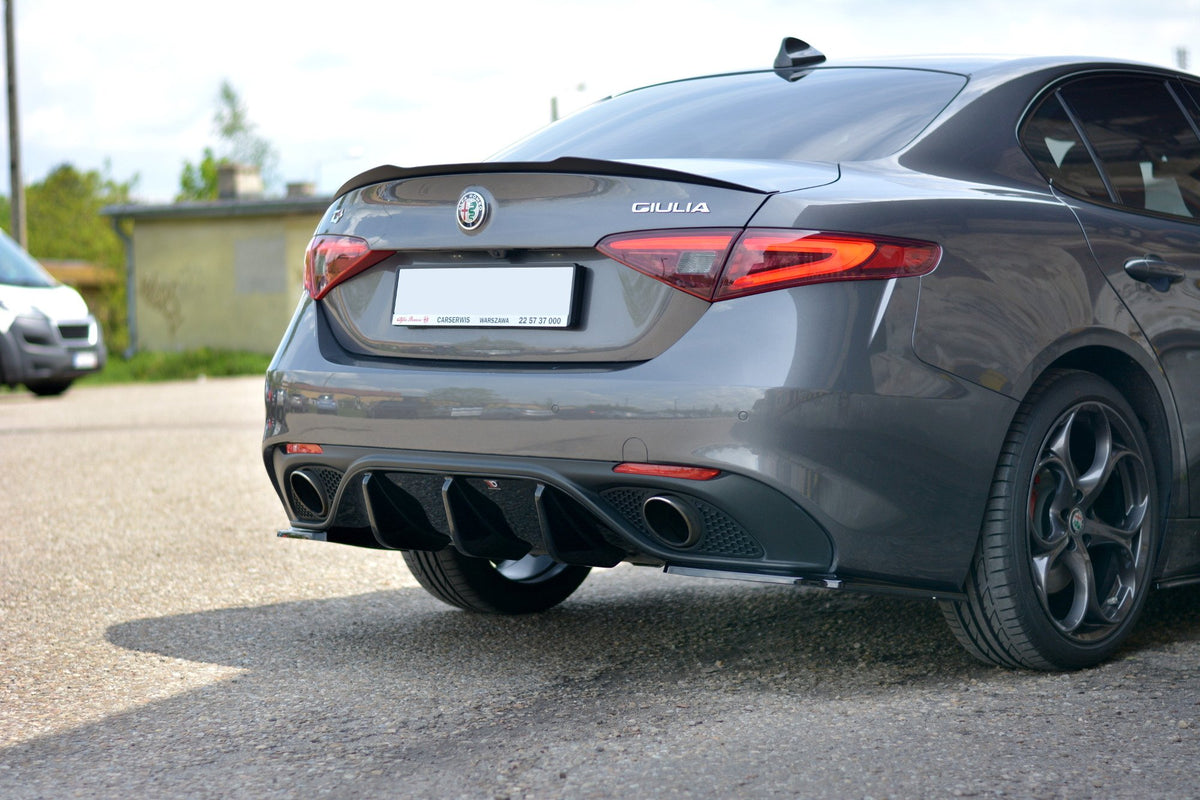 Heckspoiler Lippe Alfa Romeo Giulia Standard / Sport / Quadrifoglio schwarz Hochglanz – Ansicht 1