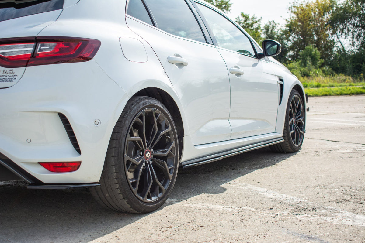 Street+ Seitenschweller Leisten passend für Renault Megane IV RS schwarz Hochglanz – Ansicht 1