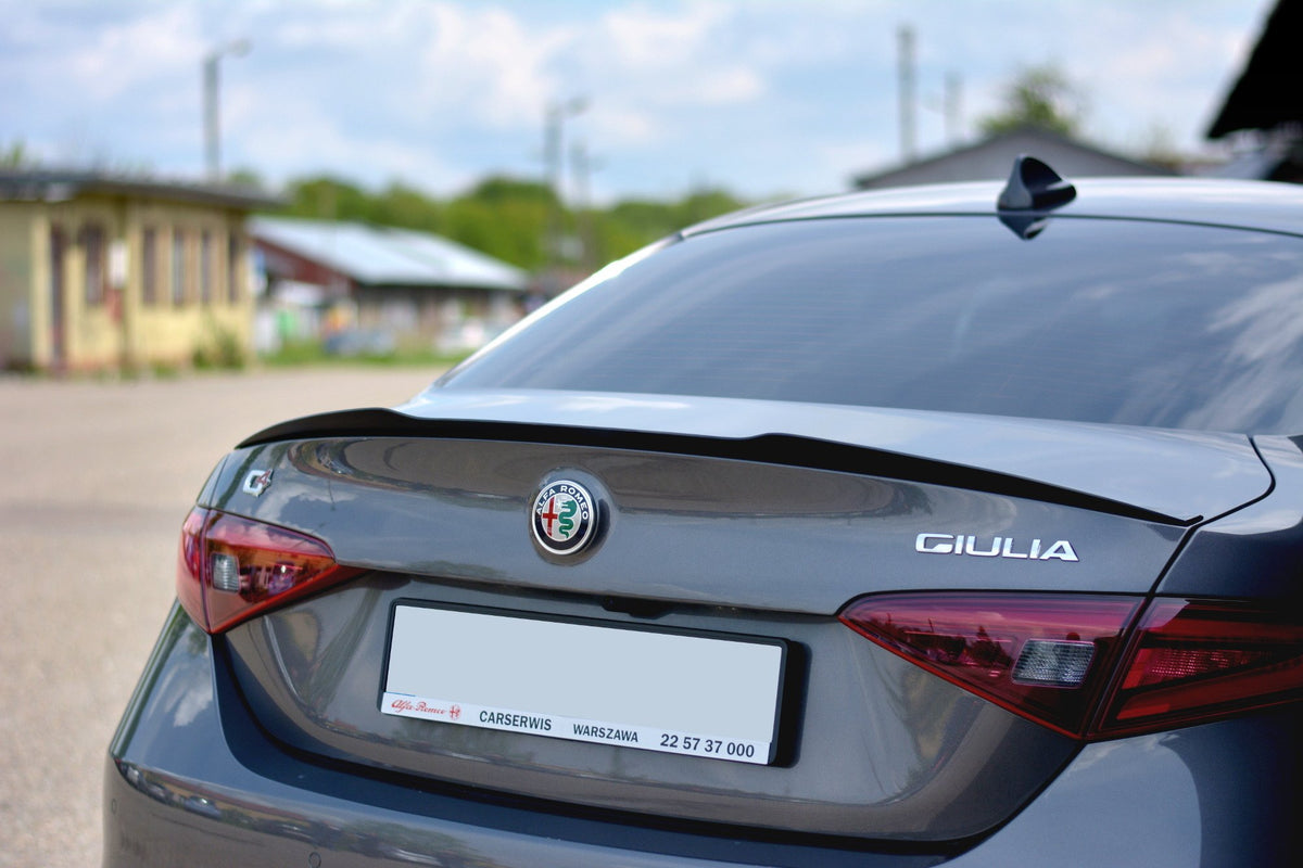 Heckspoiler Lippe Alfa Romeo Giulia Standard / Sport / Quadrifoglio schwarz Hochglanz – Ansicht 3