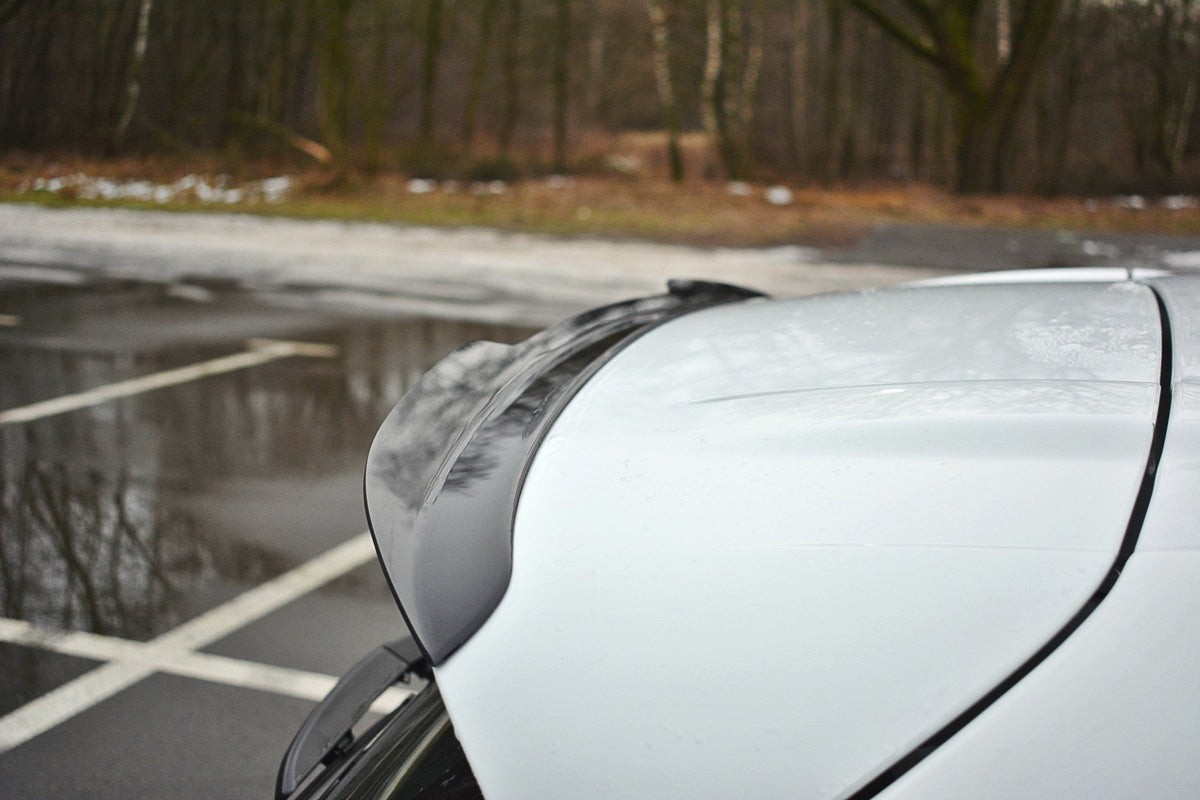 Heckspoiler Lippe RENAULT CLIO MK4 RS schwarz Hochglanz – Ansicht 4
