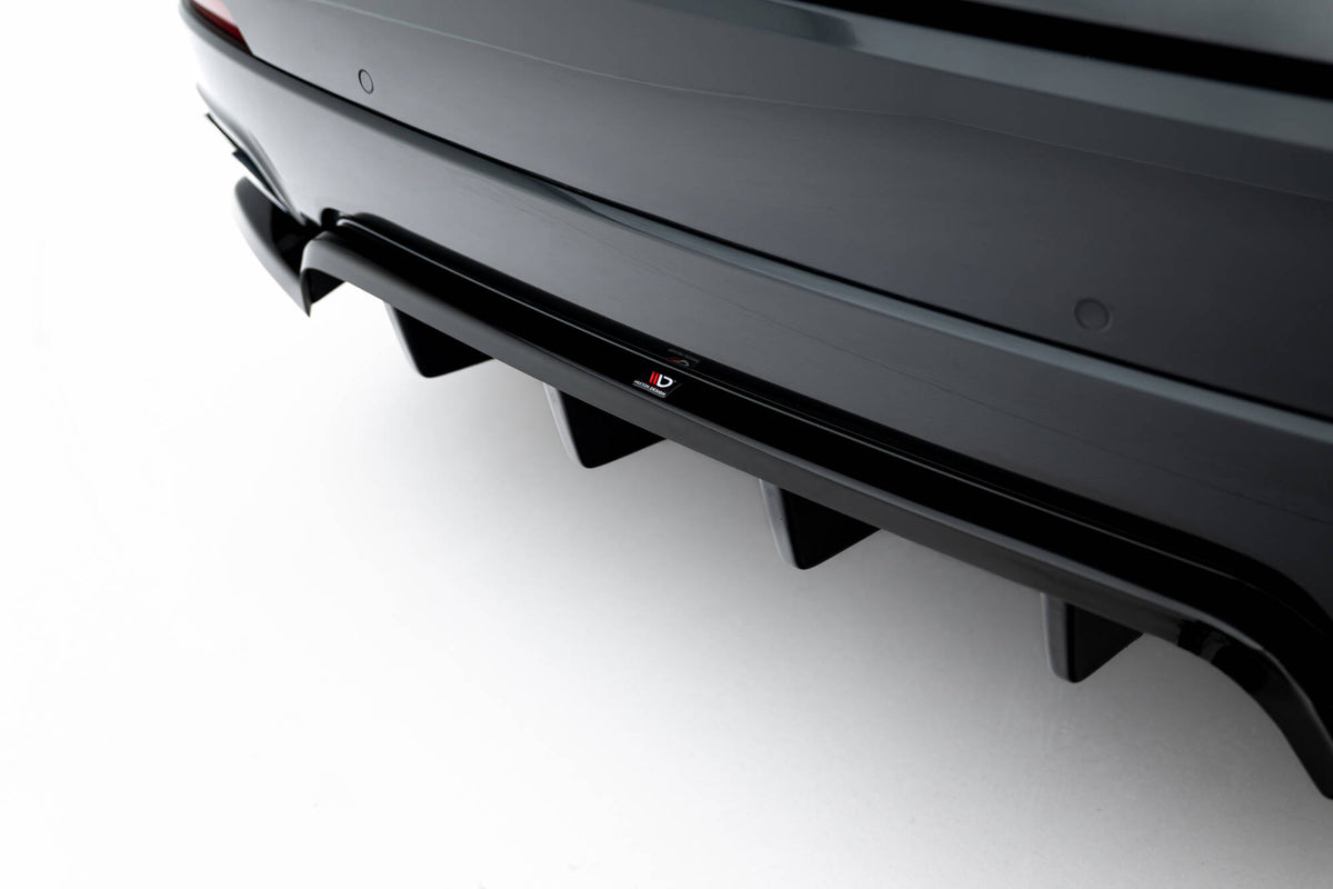 Street+ Mittlerer Diffusor RACE passend für Maserati Levante GT Mk1 Facelift schwarz Hochglanz – Ansicht 3