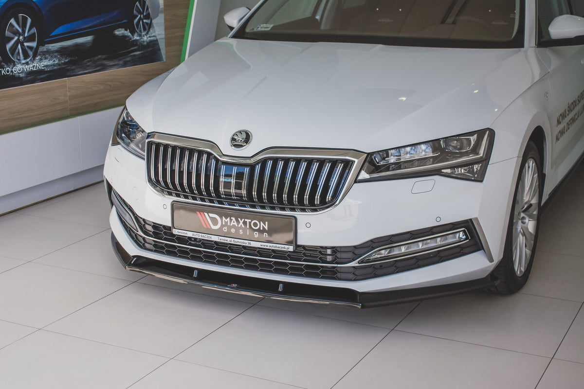 Street+ Spoilerlippe Front Ansatz V.2 passend für Skoda Superb Liftback / Combi Mk3 Facelift schwarz Hochglanz – Ansicht 4