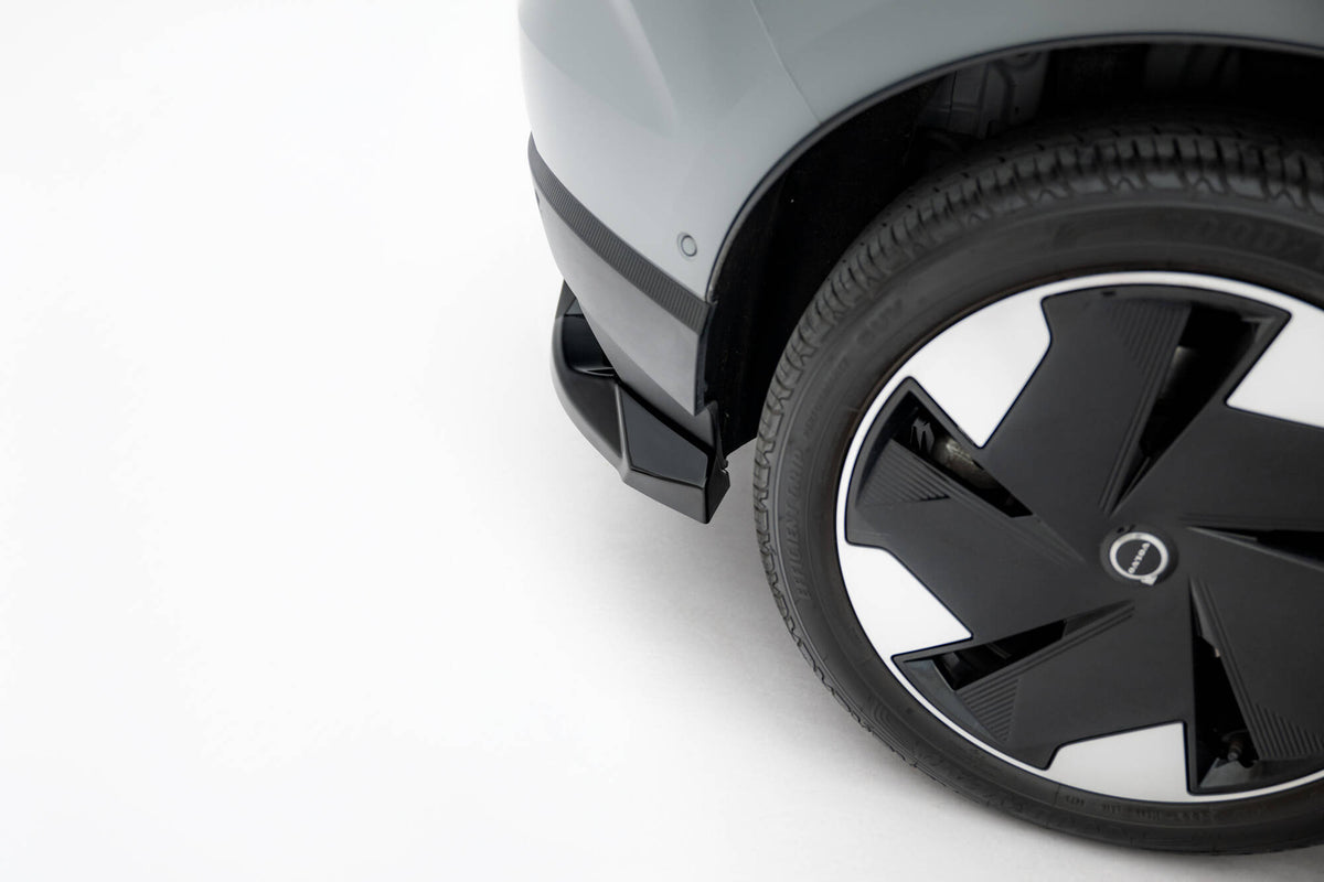 Street+ Mittlerer Diffusor RACE passend für Volvo EX30 Mk1 schwarz Hochglanz – Ansicht 1