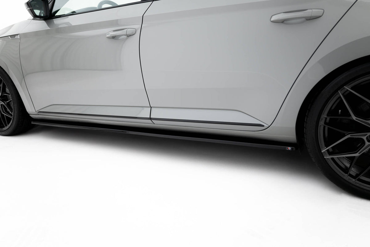 Street+ Seitenschweller Leisten passend für Skoda Superb Liftback / Combi Mk3 schwarz Hochglanz – Ansicht 4