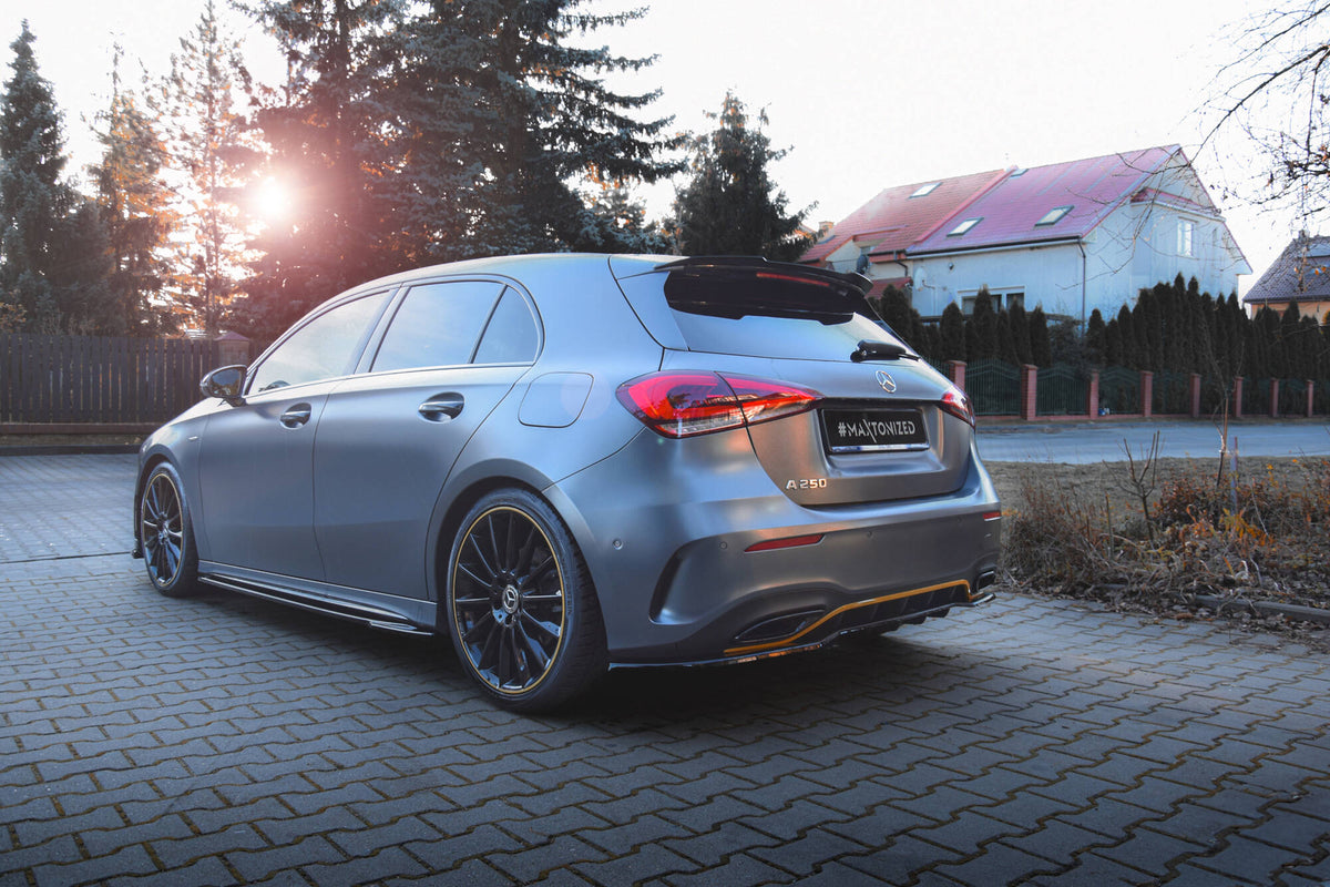 Heckspoiler Lippe Mercedes-Benz A AMG-Line Hatchback W177 schwarz Hochglanz – Ansicht 1