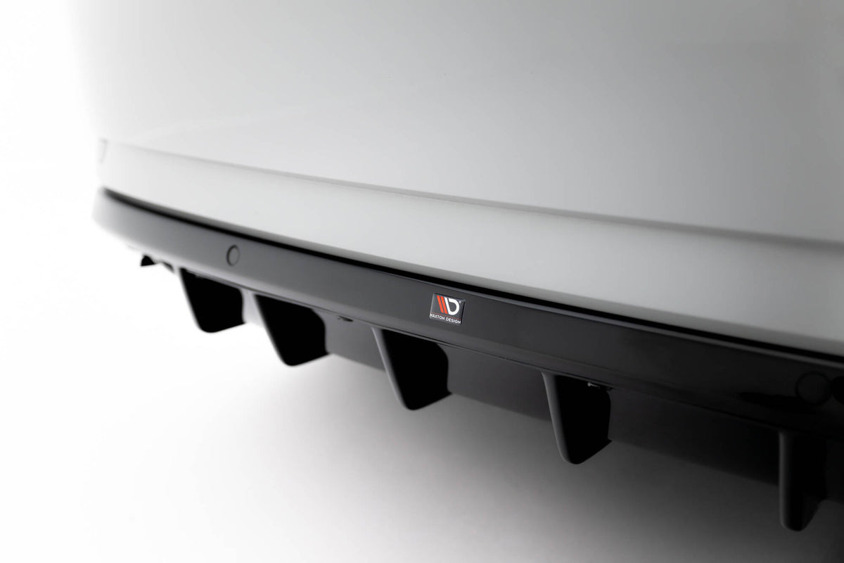 Diffusor Heck Ansatz V.2 passend für Skoda Superb Liftback / Combi  Mk3 schwarz Hochglanz – Ansicht 3