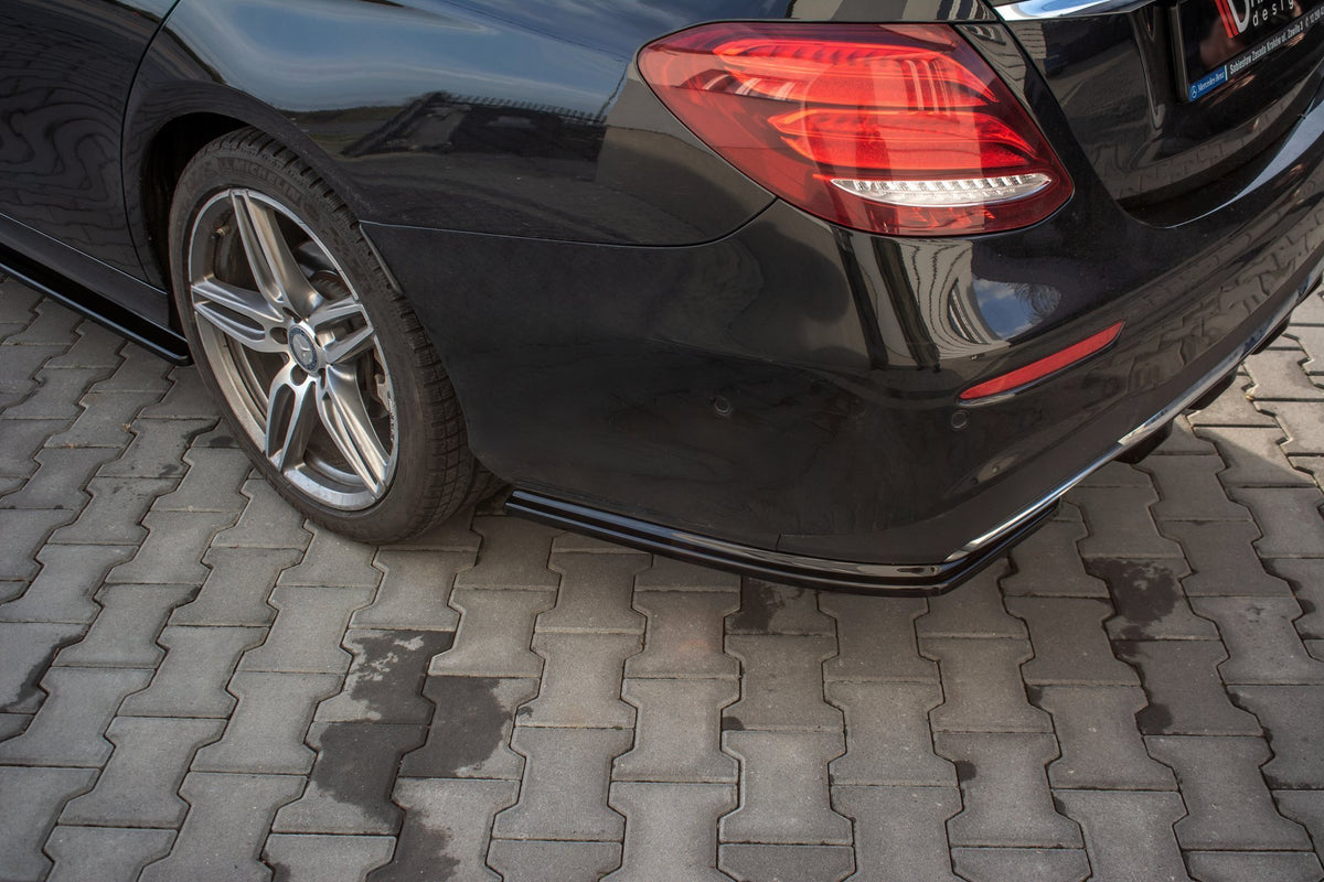 Heck Ansatz Flaps Diffusor passend für Mercedes-Benz E43 AMG / AMG-Line Limousine / Kombi  W213 / S213  schwarz Hochglanz – Ansicht 1