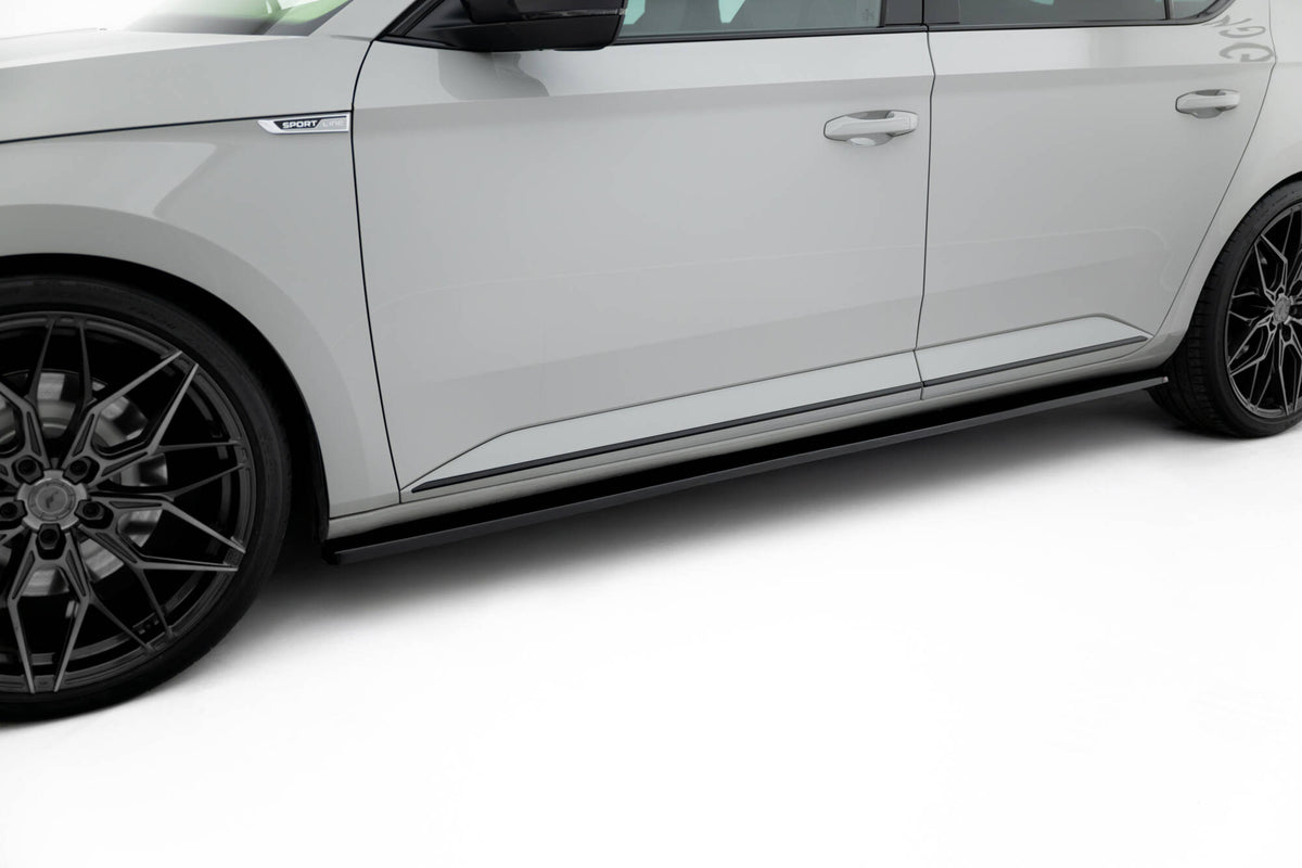Street+ Seitenschweller Leisten passend für Skoda Superb Liftback / Combi Mk3 schwarz Hochglanz – Ansicht 3