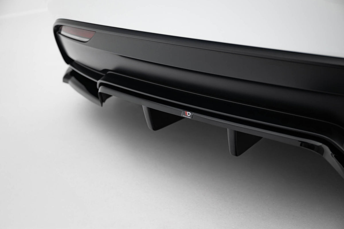 Street+ Mittlerer Diffusor RACE passend für V.1 Tesla Model 3 Performance Mk1 Facelift schwarz Hochglanz – Ansicht 3
