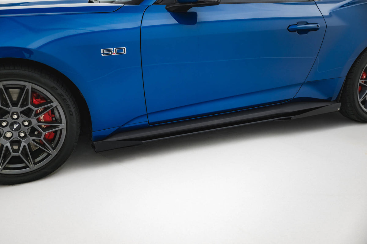 Street Pro Street+ Seitenschweller Leisten + Flaps passend für Ford Mustang Dark Horse Mk7 schwarz Hochglanz – Ansicht 4