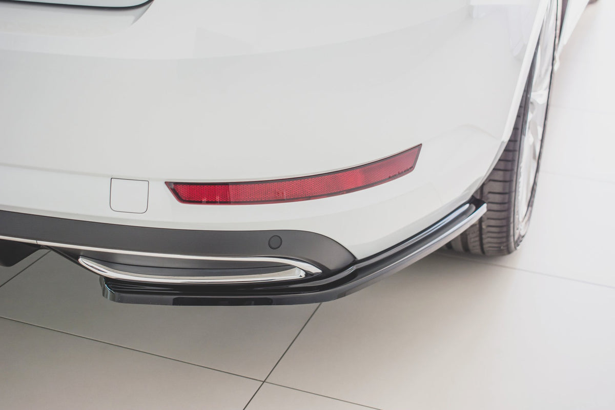 Heck Ansatz Flaps Diffusor passend für Skoda Superb Liftback / Combi Mk3 Facelift schwarz Hochglanz – Ansicht 5