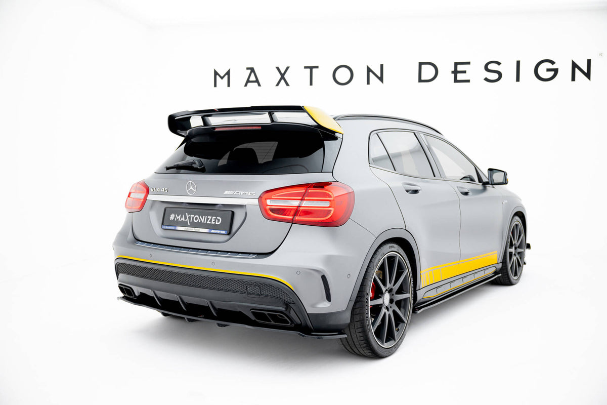 Street+ Mittlerer Diffusor RACE passend für V.1 Mercedes-Benz GLA 45 AMG schwarz Hochglanz – Ansicht 1