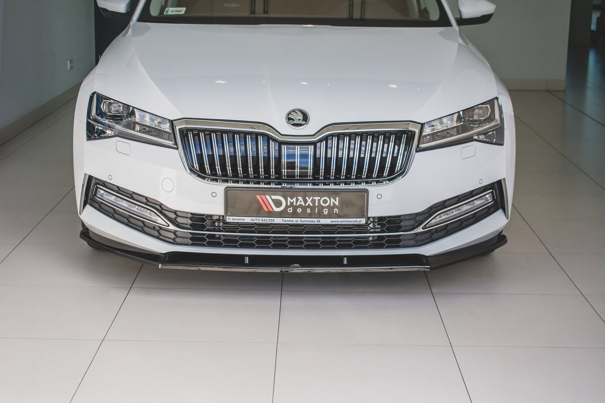 Street+ Spoilerlippe Front Ansatz V.2 passend für Skoda Superb Liftback / Combi Mk3 Facelift schwarz Hochglanz – Ansicht 1
