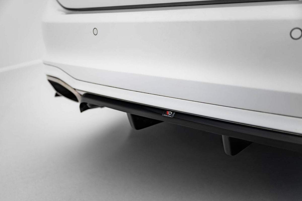 Mittlerer Diffusor Heck Ansatz DTM Look passend für Ford Focus Vignale Kombi Mk4 schwarz Hochglanz – Ansicht 4