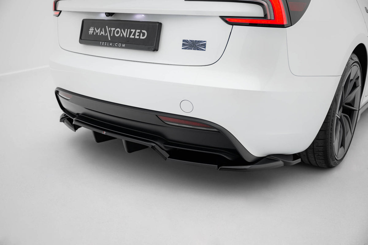 Street+ Mittlerer Diffusor RACE V.2 passend für Tesla Model 3 Performance Mk1 Facelift schwarz Hochglanz – Ansicht 4