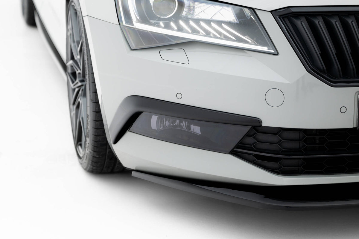 Rahmen Für Leuchten Skoda Superb Liftback / Combi Mk3 schwarz Hochglanz – Ansicht 3