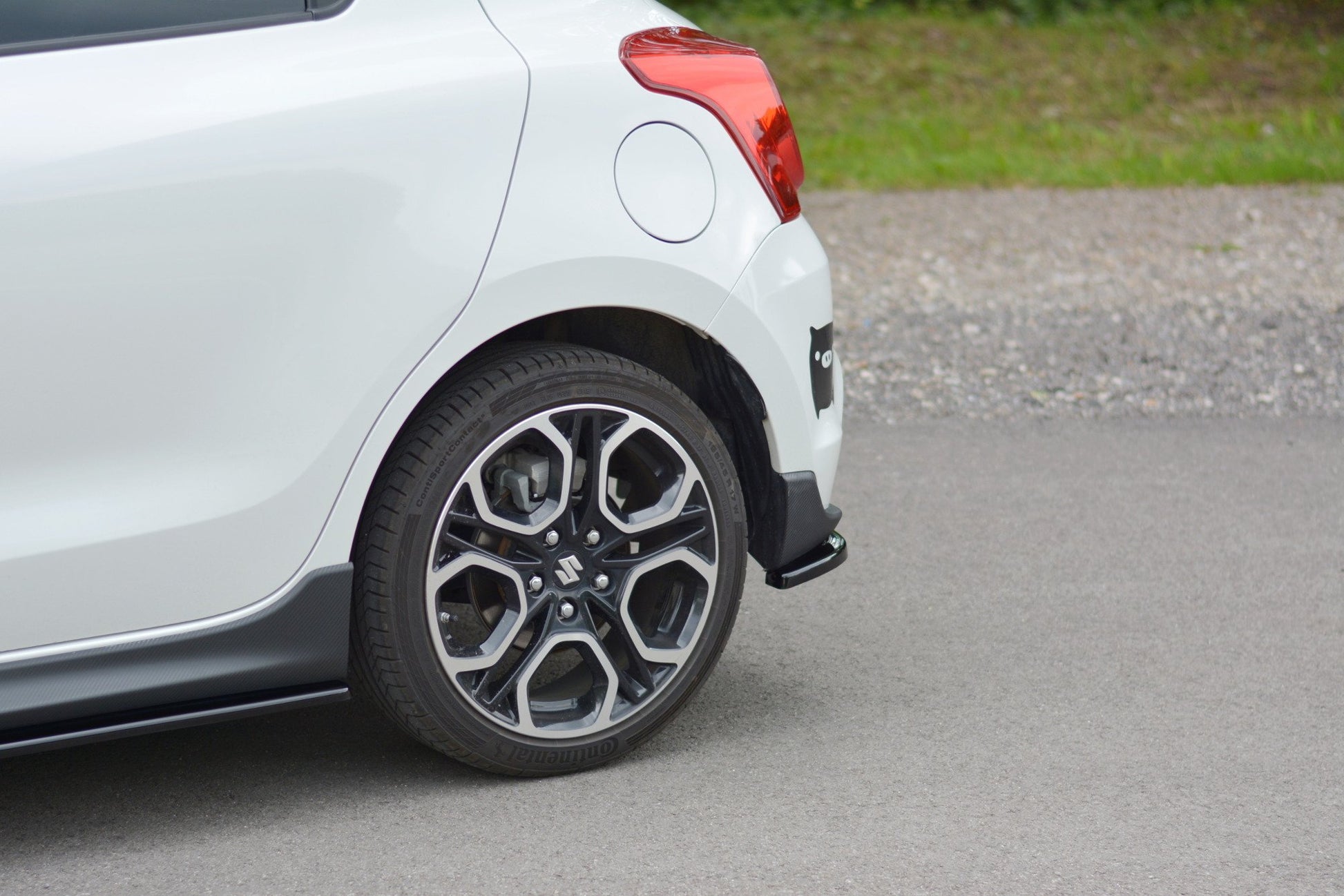 Heck Ansatz Flaps Diffusor passend für Suzuki Swift Mk6 schwarz Hochglanz – Ansicht 4