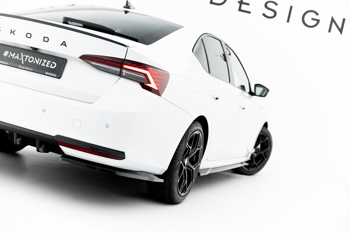 Heck Ansatz Flaps Diffusor passend für Skoda Octavia Liftback / Combi Mk4 Facelift schwarz Hochglanz – Ansicht 2