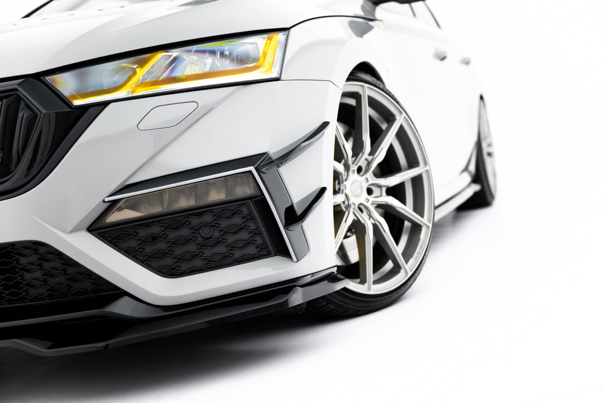 Stoßstangen Flaps Wings vorne Canards passend für Skoda Octavia RS Mk4 – Ansicht 2