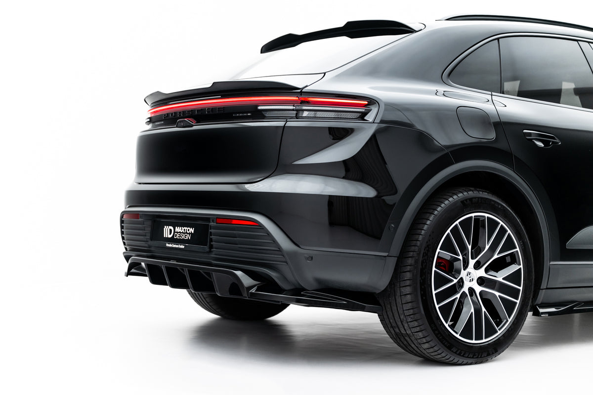 Street+ Mittlerer Diffusor RACE passend für Porsche Macan EV Mk1 schwarz Hochglanz – Ansicht 6