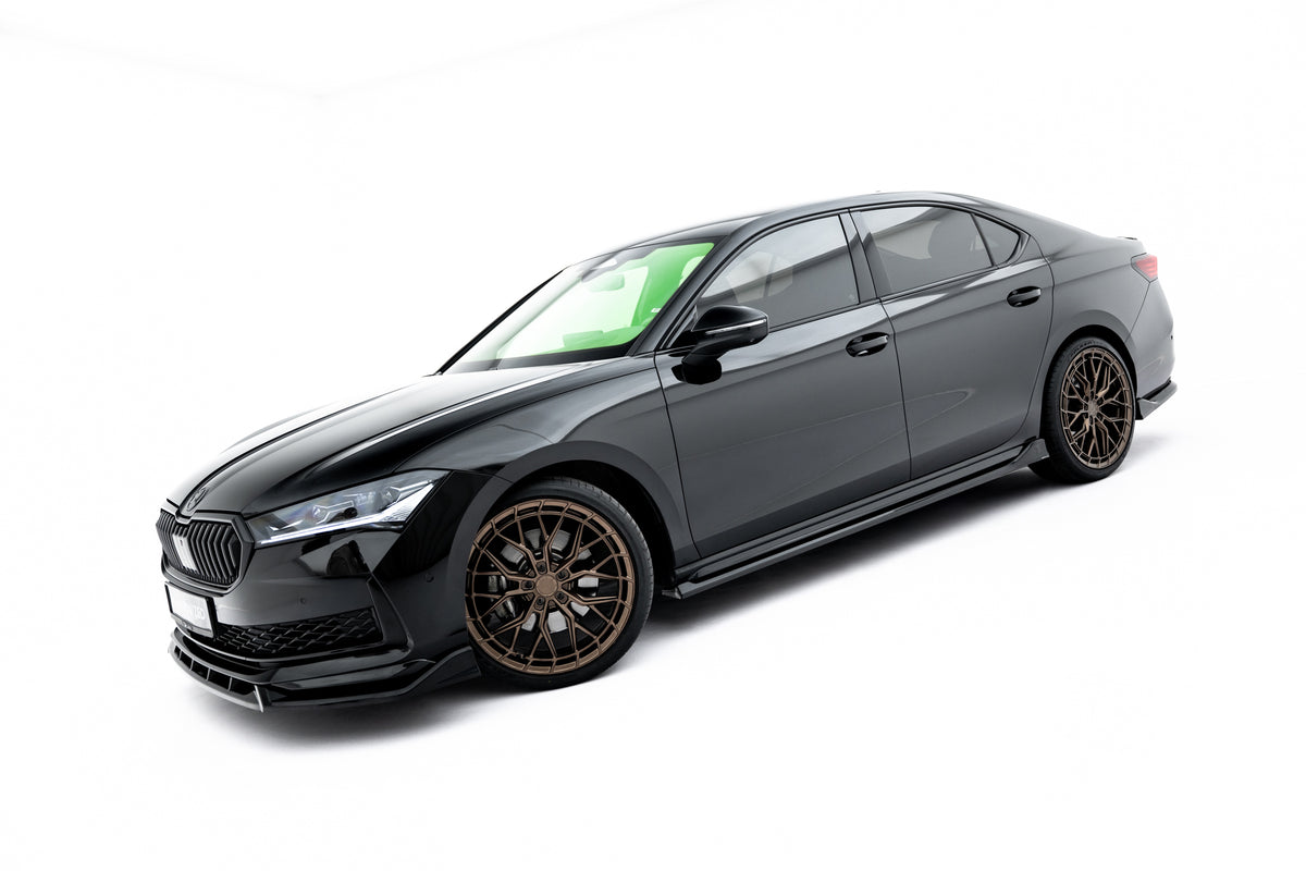 Street+ Seitenschweller Leisten V.2 passend für Skoda Superb Sportline Mk4 schwarz Hochglanz – Ansicht 3