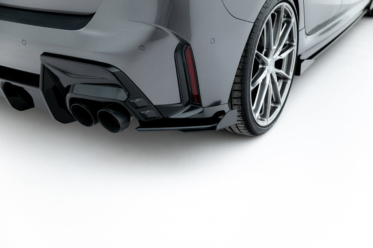 Hintere Seiten Flaps V.2 passend für BMW 1er M-Paket F70 schwarz Hochglanz – Ansicht 6