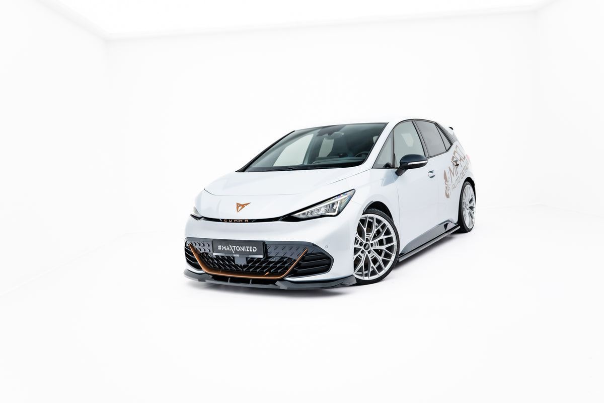 Street+ Spoilerlippe Front Ansatz V.1 passend für Cupra Born Mk1 schwarz Hochglanz – Ansicht 1