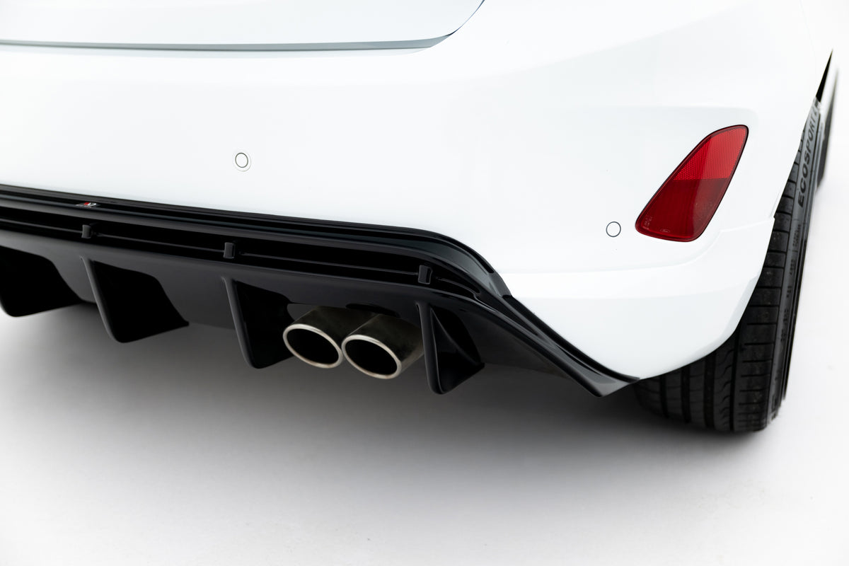 Diffusor Heck Ansatz V.2 passend für Ford FIesta Mk8 ST schwarz Hochglanz – Ansicht 4
