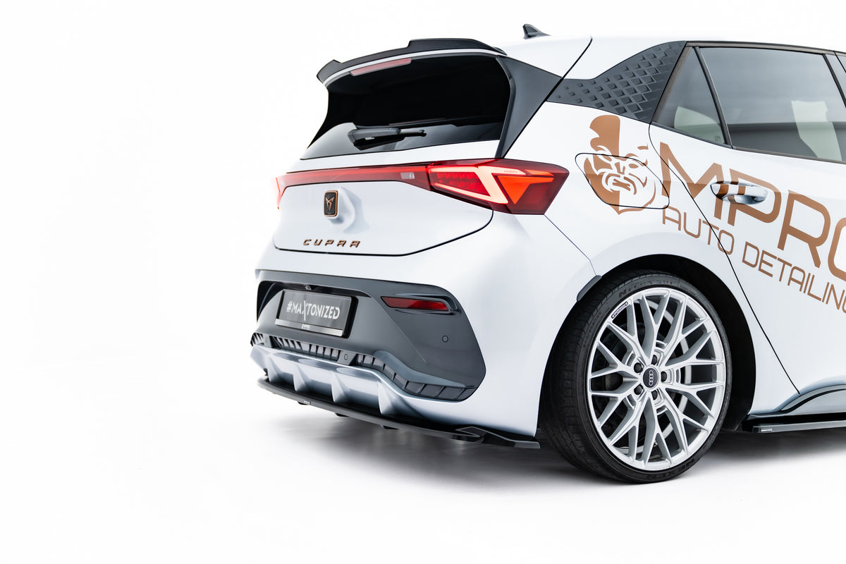 Street+ Mittlerer Diffusor RACE passend für Cupra Born Mk1 schwarz Hochglanz – Ansicht 4