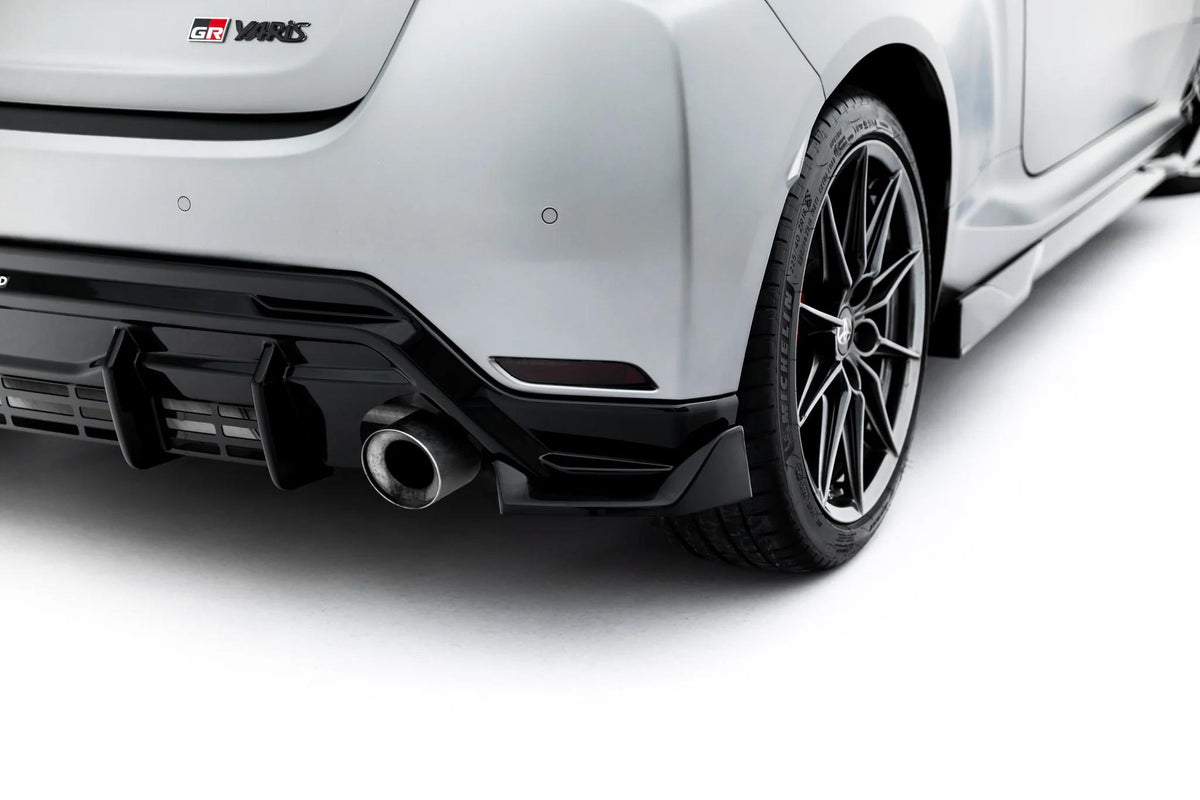 Heck Ansatz Flaps Diffusor V.4 passend für Toyota GR Yaris Mk4 Facelift schwarz Hochglanz – Ansicht 3
