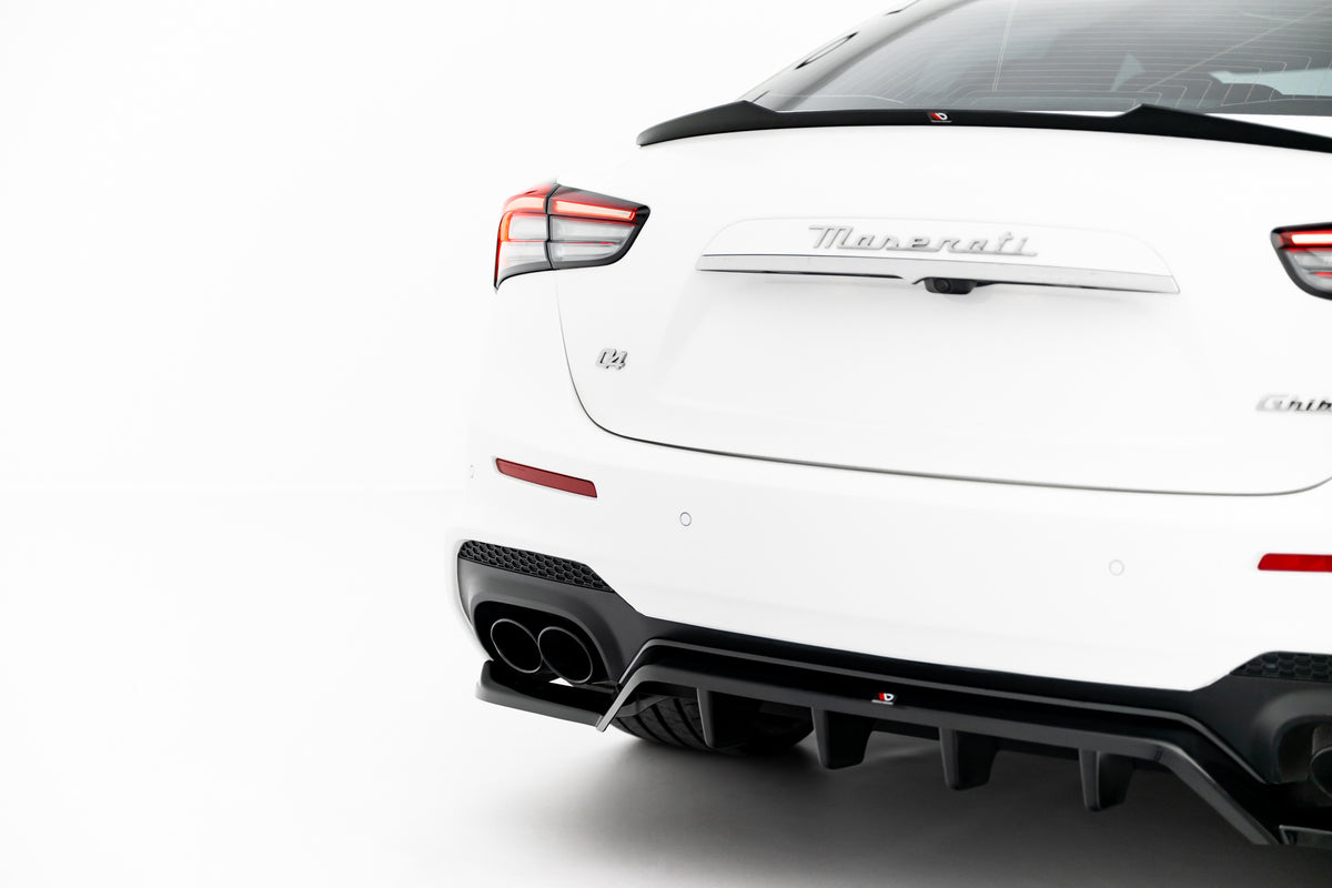 Street+ Mittlerer Diffusor RACE passend für Maserati Ghibli Modena Mk3 Facelift schwarz Hochglanz – Ansicht 5