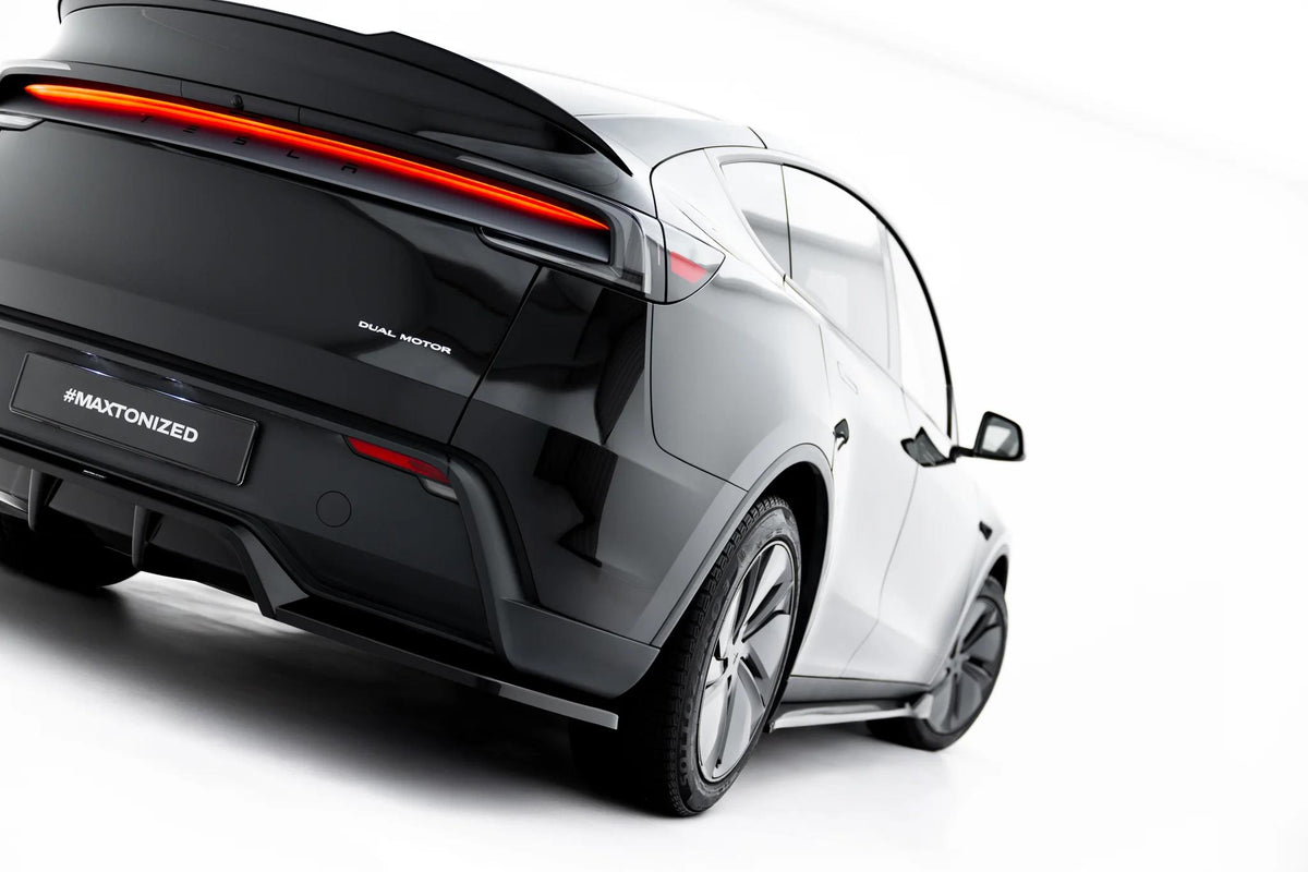 Street+ Mittlerer Diffusor RACE passend für Tesla Model Y Premium Mk1 Facelift schwarz Hochglanz – Ansicht 1